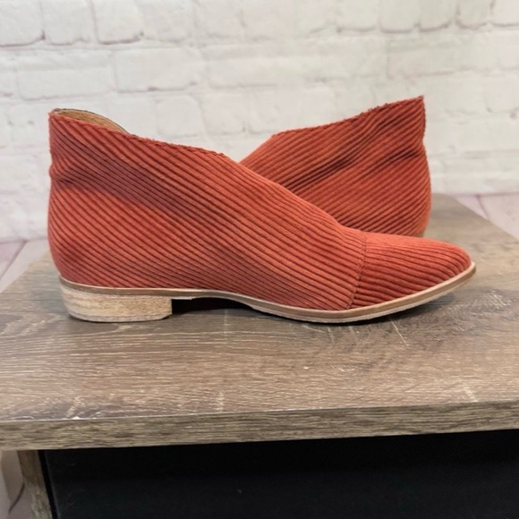 Free People Royal Rust Corduroy Slip-On Flats - Picture 6 of 9